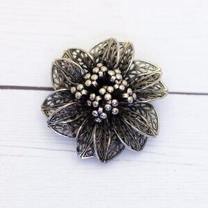 Vintage Intricate Abstract Flower Silver Tone Brooch - S36
